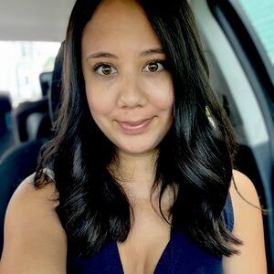 Meet your Posher, Leslie